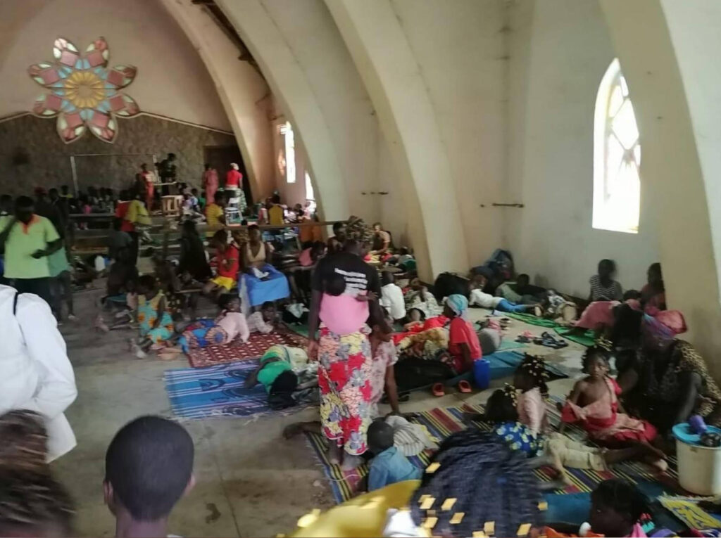 Centrafrica, rifugiati nella Cattedrale di Bouar